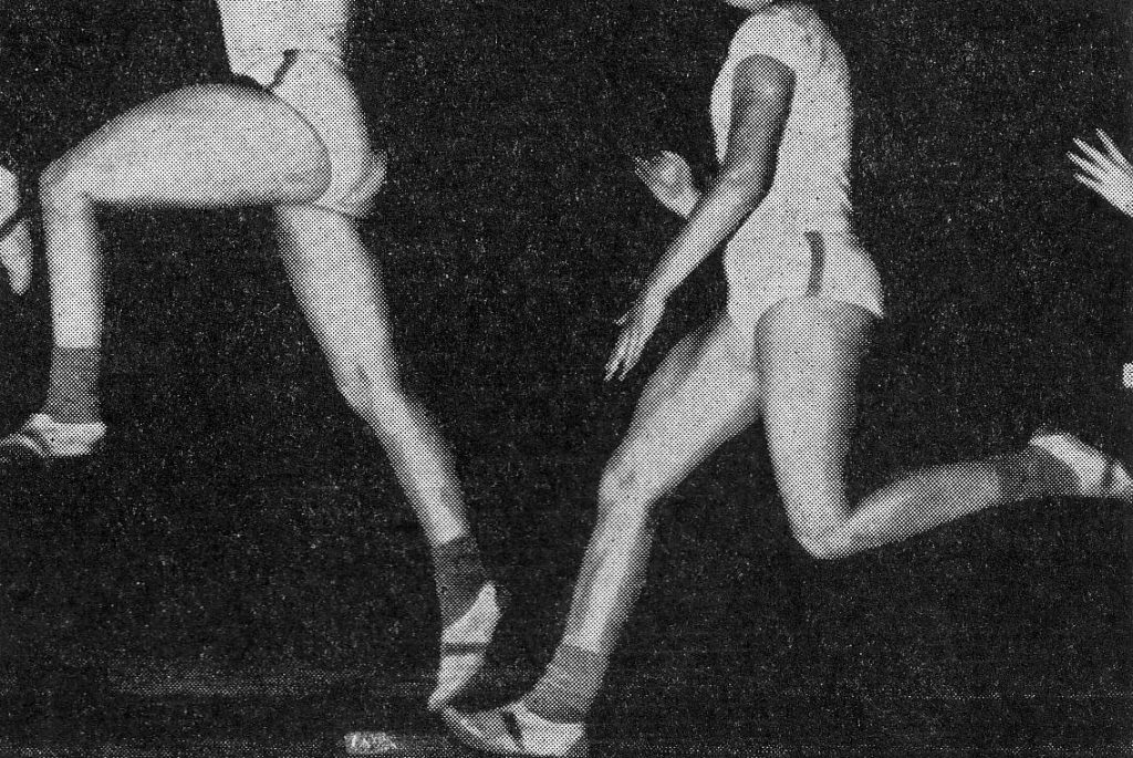 Стробофотография фазы отталкивания в прыжке. Strobofoto of the pushing phase in jump.