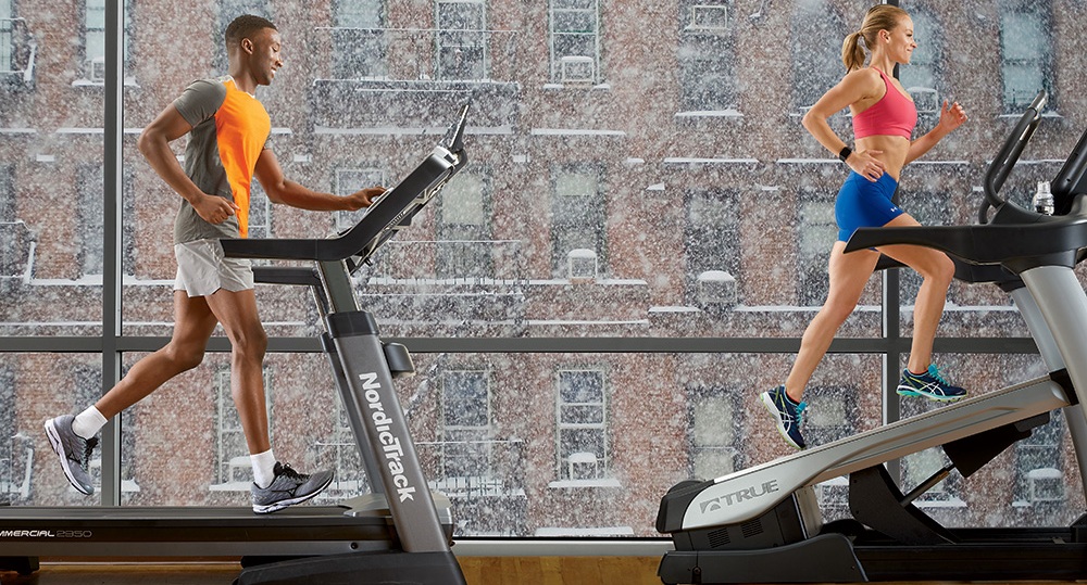 Бег на беговой дорожке