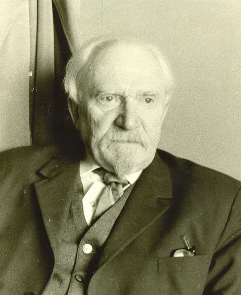 Виктор Валерианович Бунак