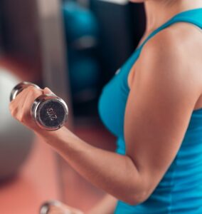 Сгибание предплечья - пример вращательного движения предплечья относительно центра вращения в локтевом суставе